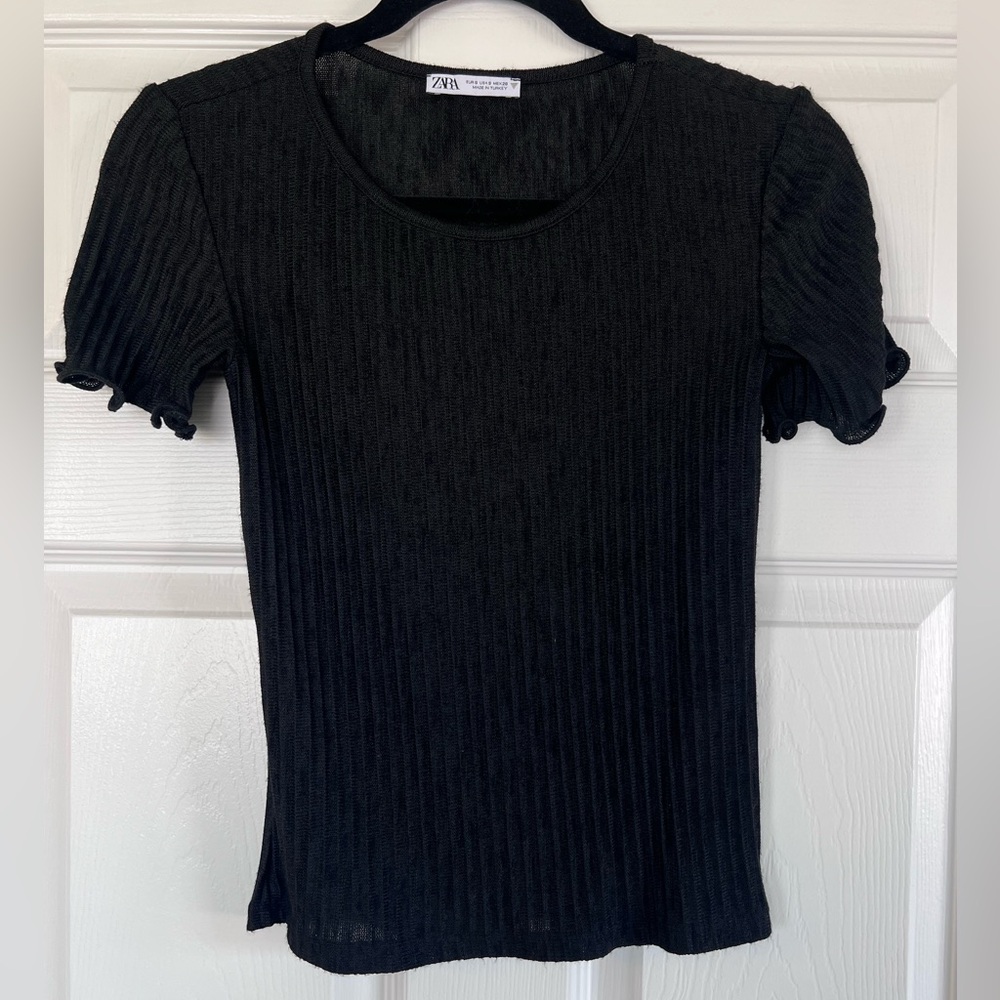 Zara black ribbed top, size S